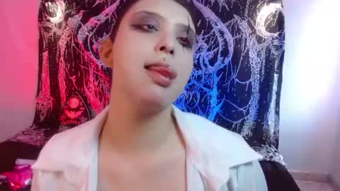 Snapshot of mikaskullcs chatting on 06-13-26, 09:57 Mika online show from 06-13-26, 09:57