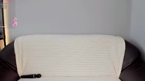 mikasssu online show from 10-25-25, 10:56