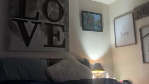mike263424461 online show from 10-24-25, 11:39