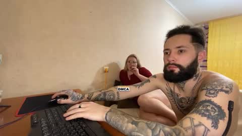 Mike and anna online show from 12-21-25, 11:45