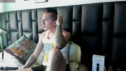 Mike Bennet Make me Cum Please online show from 04-12-26, 10:04