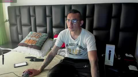 Mike Bennet Make me Cum Please online show from 06-07-26, 09:18