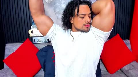 Snapshot of mike_estevess chatting on 02-13-26, 08:54 online show from 02-13-26, 08:54