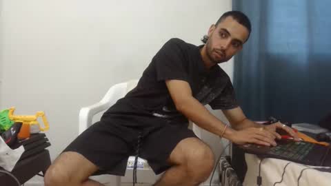 mike_leonrey22 online show from 12-05-25, 07:43