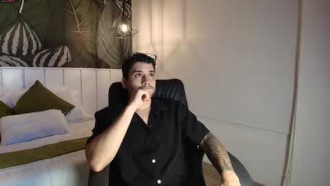 Mike Montoya online show from 10-24-25, 02:08