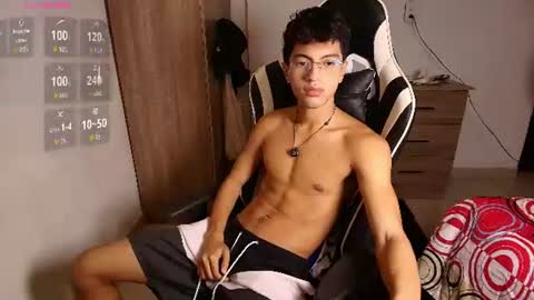Snapshot of mike_pineapple chatting on 07-21-26, 03:53 Mike Pineapple online show from 07-21-26, 03:53