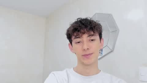 Mikebelf4 online show from 12-15-25, 09:52