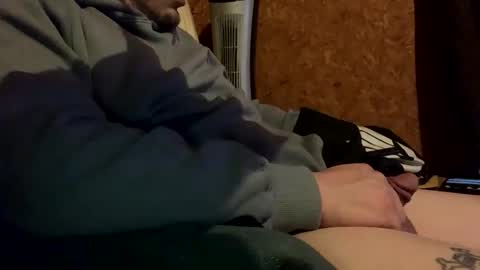 Snapshot of mikeblair5081 chatting on 01-14-26, 07:25 mikeblair5081 online show from 01-14-26, 07:25