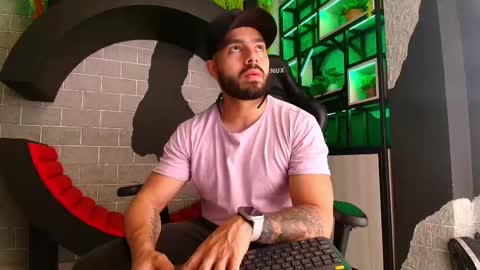 Mike Blare online show from 01-12-25, 07:10