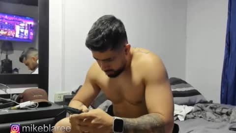 mikeblaree online show from 11-06-25, 04:19