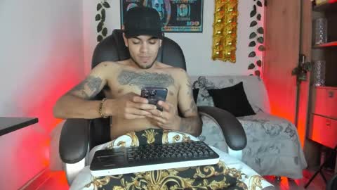 Snapshot of mikee_scooth chatting on 01-11-25, 03:02 mikee_scooth online show from 01-11-25, 03:02