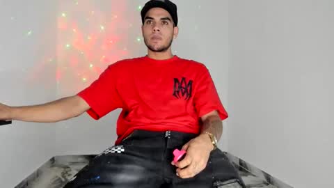 Snapshot of mikee_scooth chatting on 05-19-26, 04:30 mikee_scooth online show from 05-19-26, 04:30