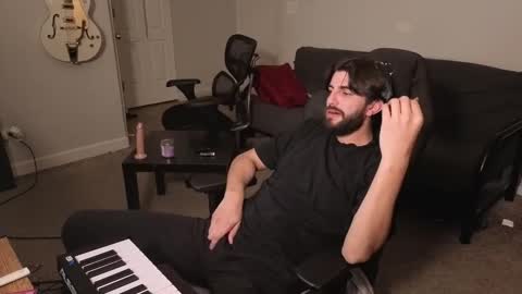 Snapshot of mikehawk1589 chatting on 03-03-26, 08:31 mikehawk1589 online show from 03-03-26, 08:31