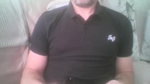 Snapshot of mikehockishuge9 chatting on 09-20-25, 09:43 mikehockishuge9 online show from 09-20-25, 09:43