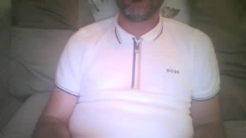 Snapshot of mikehockishuge9 chatting on 09-27-25, 11:54 mikehockishuge9 online show from 09-27-25, 11:54