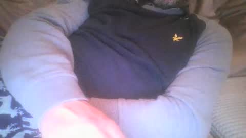 Snapshot of mikehockishuge9 chatting on 10-04-25, 11:03 mikehockishuge9 online show from 10-04-25, 11:03