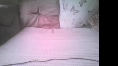 Snapshot of mikehockishuge9 chatting on 10-06-25, 02:58 mikehockishuge9 online show from 10-06-25, 02:58