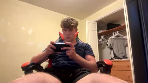 Snapshot of mikeiron126150 chatting on 09-25-25, 01:42 mikeiron126150 online show from 09-25-25, 01:42