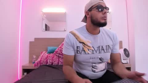 mike y gaby online show from 01-10-26, 02:41