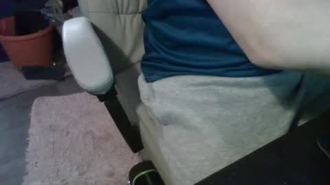 Snapshot of mikeoxnard141 chatting on 01-07-26, 09:45 mikeoxnard141 online show from 01-07-26, 09:45