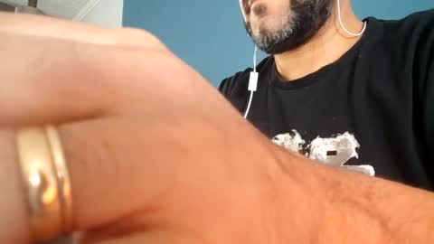 Snapshot of miker1239 chatting on 01-09-25, 04:06 miker1239 online show from 01-09-25, 04:06