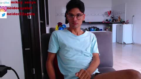 mikey online show from 12-25-24, 08:17