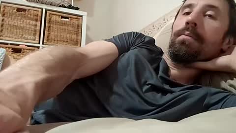 Snapshot of mikeyboy6666 chatting on 12-21-24, 03:14 Mikey Boy online show from 12-21-24, 03:14