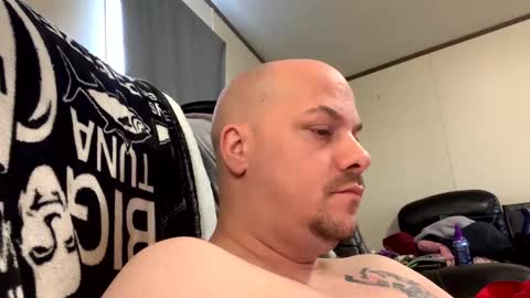 mikeylikesit2222 online show from 01-03-25, 09:47