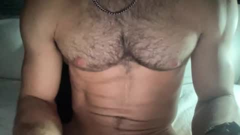 Snapshot of mikeyy2727 chatting on 04-20-26, 01:41 mikeyy2727 online show from 04-20-26, 01:41