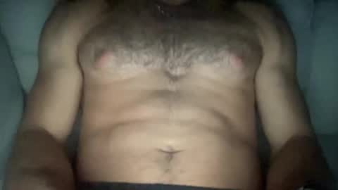 Snapshot of mikeyy2727 chatting on 04-27-26, 04:21 mikeyy2727 online show from 04-27-26, 04:21