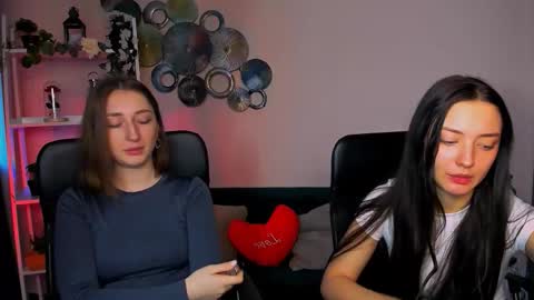 Miki online show from 03-25-26, 06:52