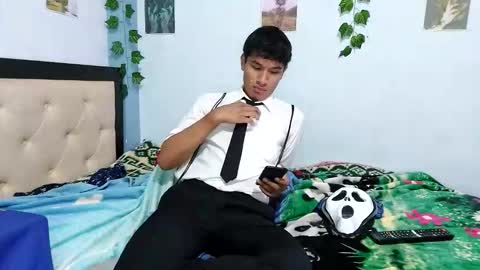 Snapshot of mikk655640 chatting on 11-09-25, 01:37 mikk655640 online show from 11-09-25, 01:37