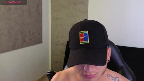 MIKKE online show from 03-20-26, 03:28