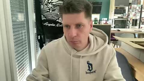 miklp8463 online show from 03-26-26, 01:28