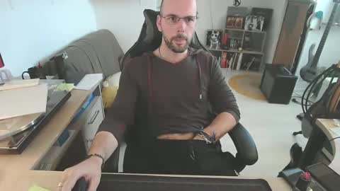 mikmik91 online show from 04-14-26, 10:43