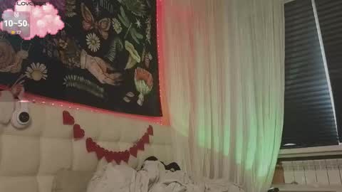 Snapshot of miko_meow chatting on 10-03-25, 02:03 Miko online show from 10-03-25, 02:03