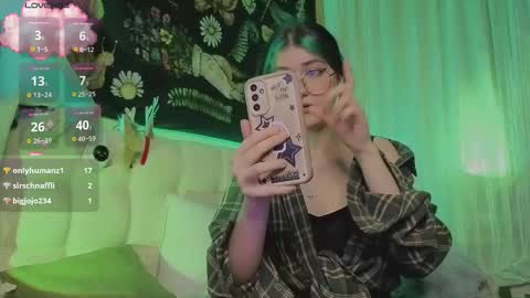 Snapshot of miko_meow chatting on 10-24-25, 08:38 Miko online show from 10-24-25, 08:38