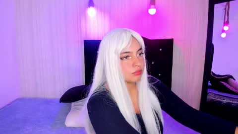   miku katsuragi  online show from 11-17-25, 07:08