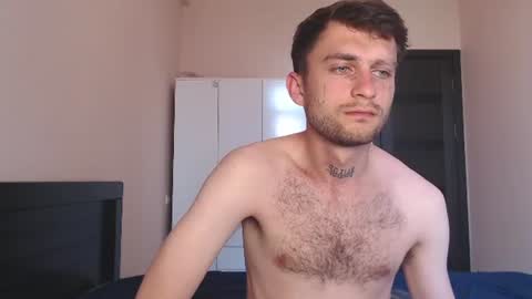 Snapshot of mikw63 chatting on 06-10-26, 06:01 Sin online show from 06-10-26, 06:01