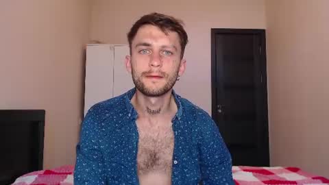 Snapshot of mikw63 chatting on 06-15-26, 05:09 Sin online show from 06-15-26, 05:09