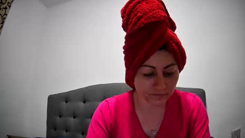 Mikyloveu online show from 03-21-26, 03:48