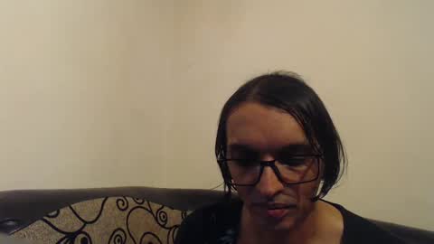Snapshot of mikyzazo chatting on 12-08-24, 08:04 Miky Zazo online show from 12-08-24, 08:04
