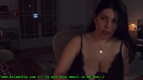 Princess Consuela Banana Hammock online show from 03-12-25, 07:35