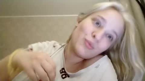 Mila 420 online show from 03-29-26, 10:10