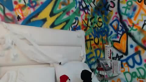 mila_adamss online show from 10-20-25, 10:16