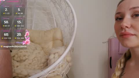 mila_bananaa online show from 04-11-26, 12:15