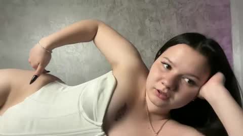 Snapshot of mila_bloom chatting on 06-07-26, 04:55 Mila online show from 06-07-26, 04:55