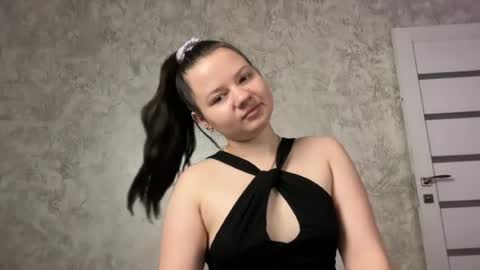 Snapshot of mila_bloom chatting on 08-04-26, 08:11 Mila online show from 08-04-26, 08:11