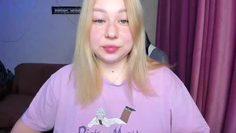 Mila shy sensual person  online show from 11-15-25, 12:02