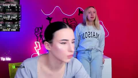 Snapshot of mila_glow chatting on 05-13-26, 06:38 mila_glow online show from 05-13-26, 06:38